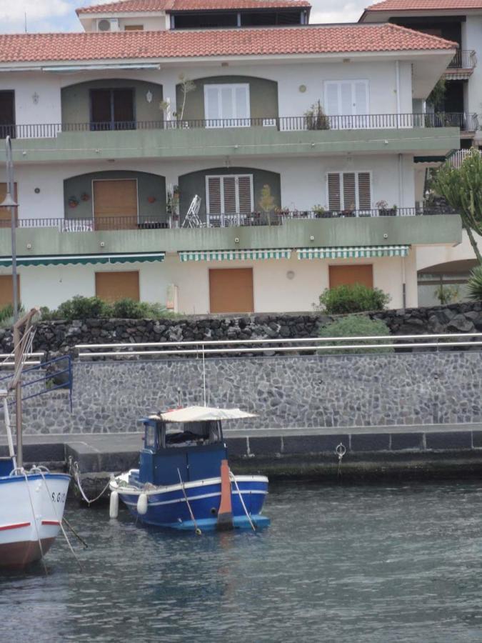 Acirealevacanze - Romantica Camera Sul Mare Kültér fotó
