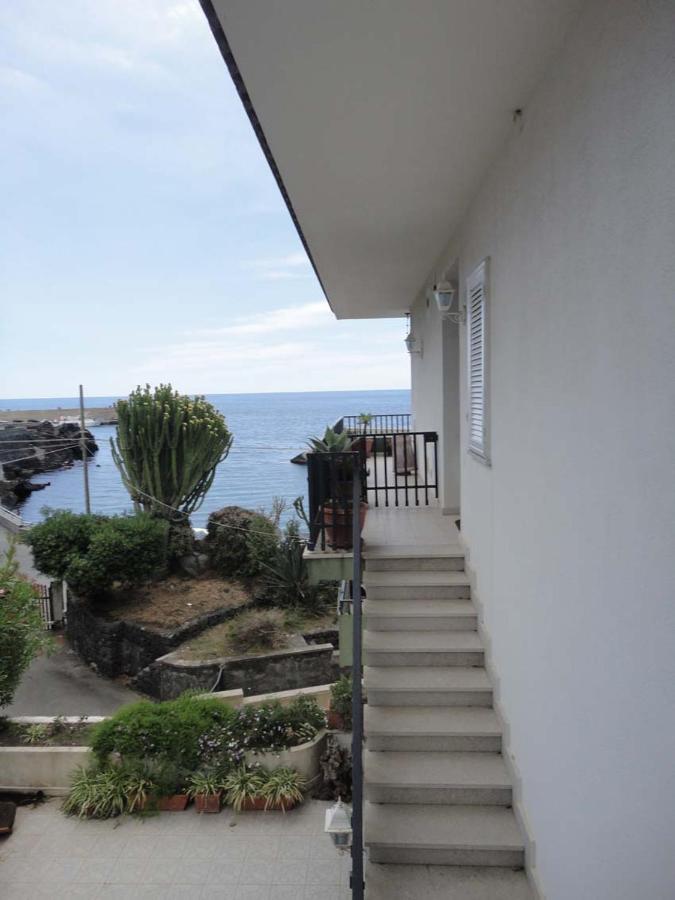 Acirealevacanze - Romantica Camera Sul Mare Kültér fotó