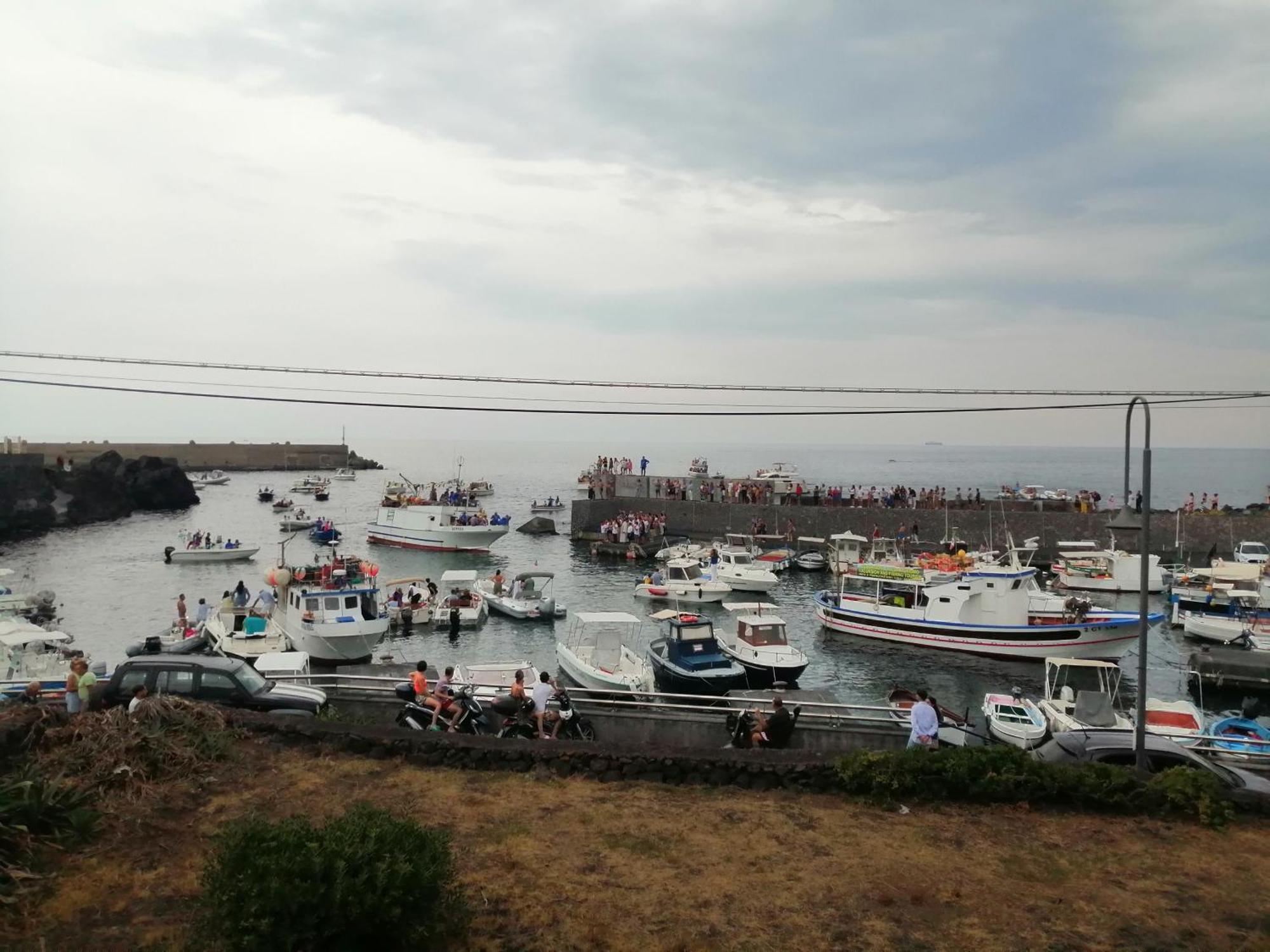 Acirealevacanze - Romantica Camera Sul Mare Kültér fotó
